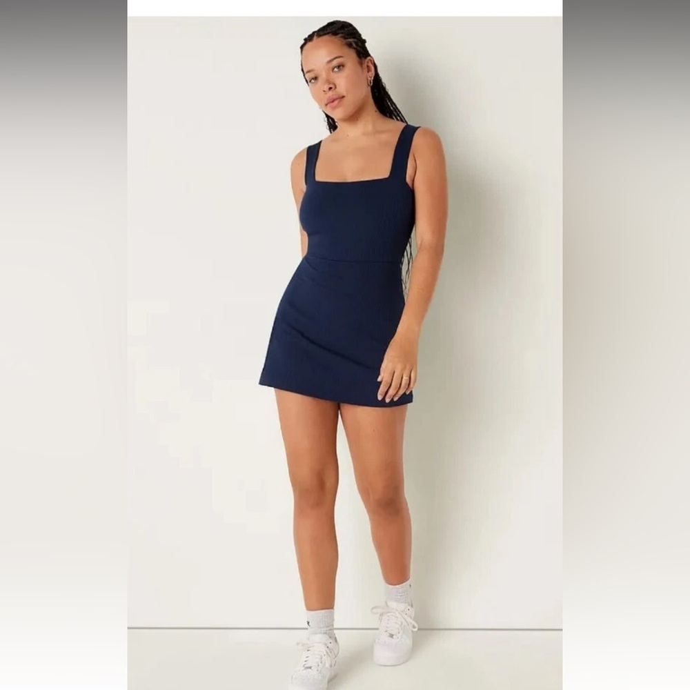 PINK Victoria's Secret Navy one piece preppy skort medium golf tennis active